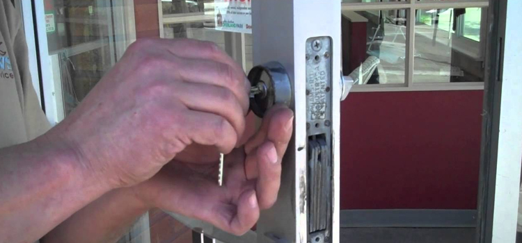 commercial door lock repair Gustine